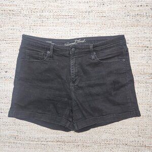Universal Thread Black Jean Shorts 16/33R